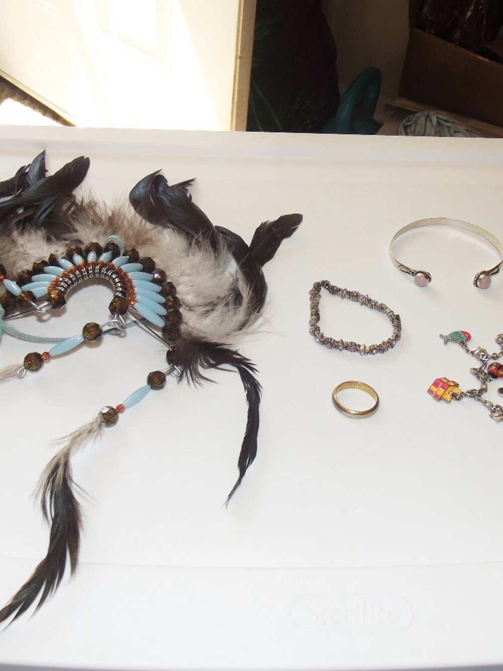 Bundle of Mixed Vintage Jewelry other (Please Read Description)